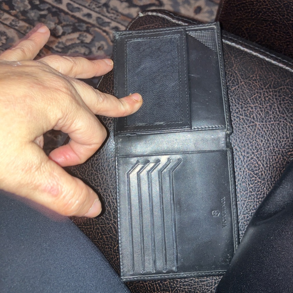 victorinox wallet